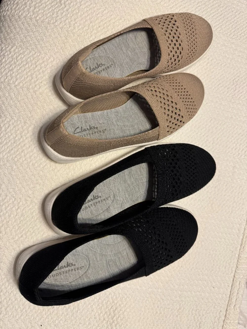 Clarks Cloudsteppers Slip-On Bundle (2 Pairs) | Tan & Black | Size 6 | Excellent